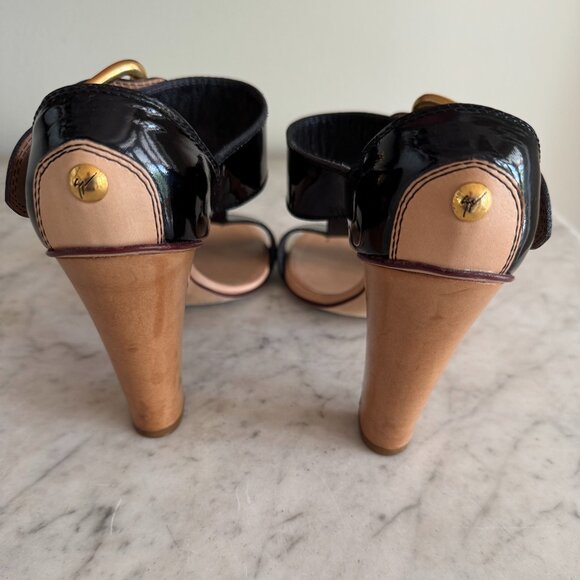 Giuseppe Zanotti - Picture 3 of 11